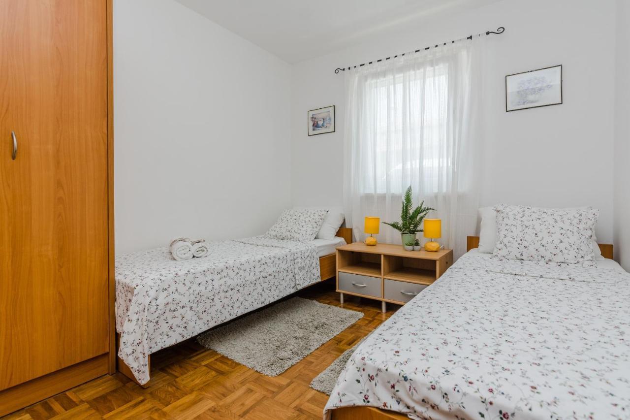 Luton Apartment Zadar Kozino Heating Pool & Jacuzzi Екстериор снимка