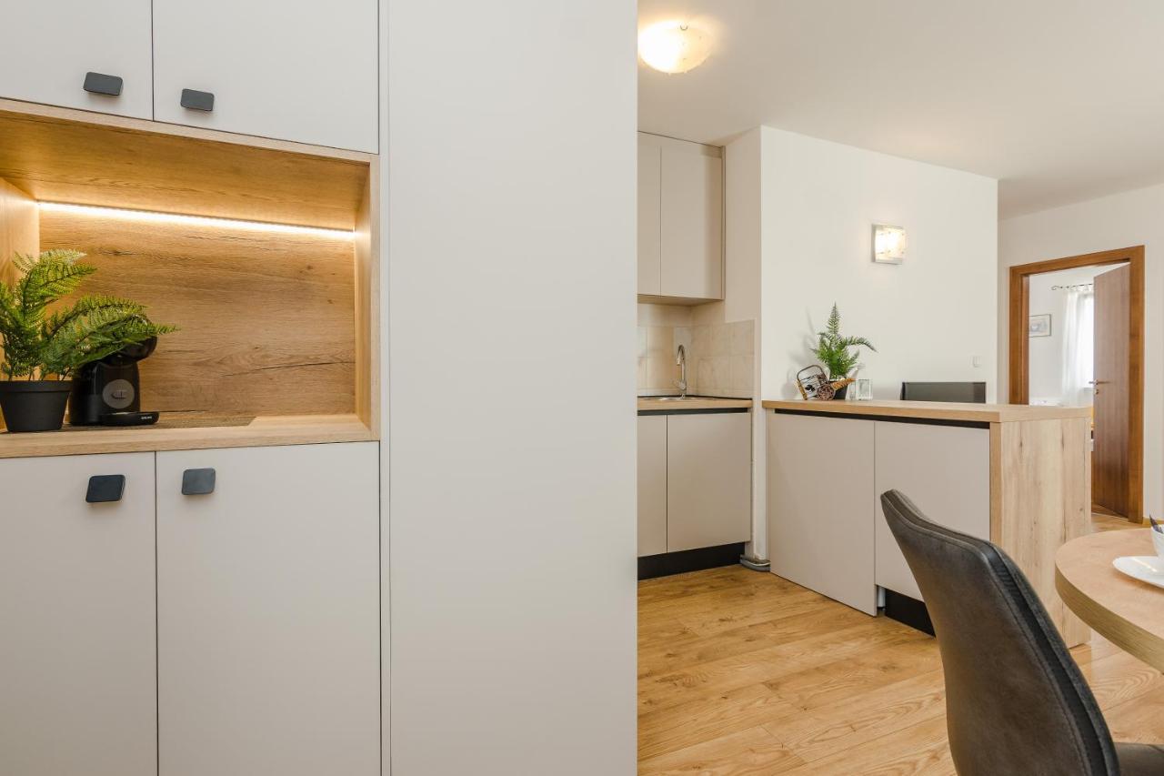 Luton Apartment Zadar Kozino Heating Pool & Jacuzzi Екстериор снимка